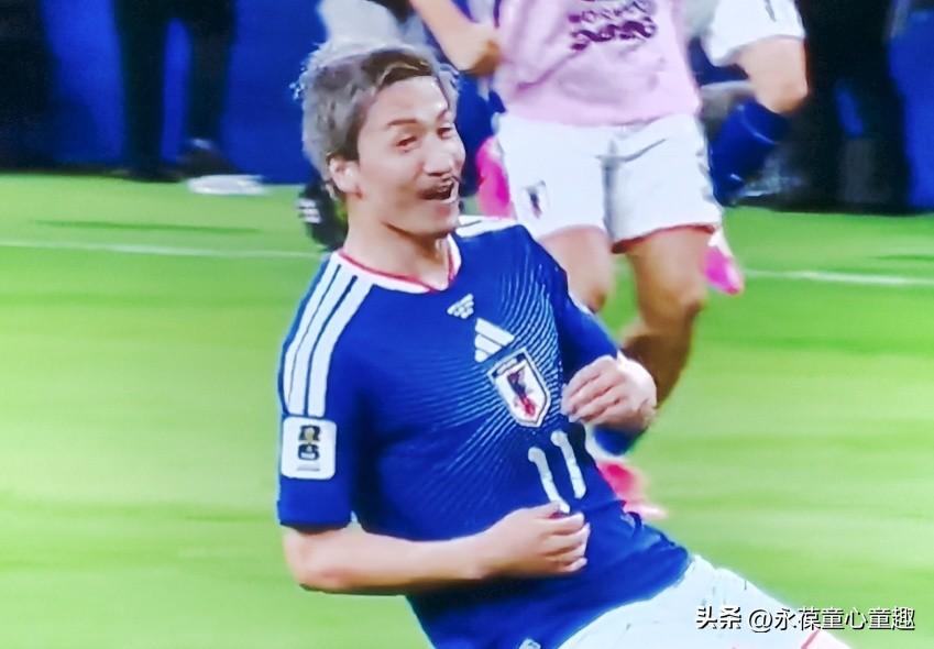 世界杯F组赛结束，荷兰、日本携手挺进32强，日本成为第一支晋级淘汰赛的亚洲球队!