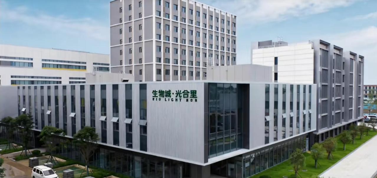 总投资17亿元！咸阳高新区的咸阳生物城一期项目已全面进入精装修和收尾阶段，进入开