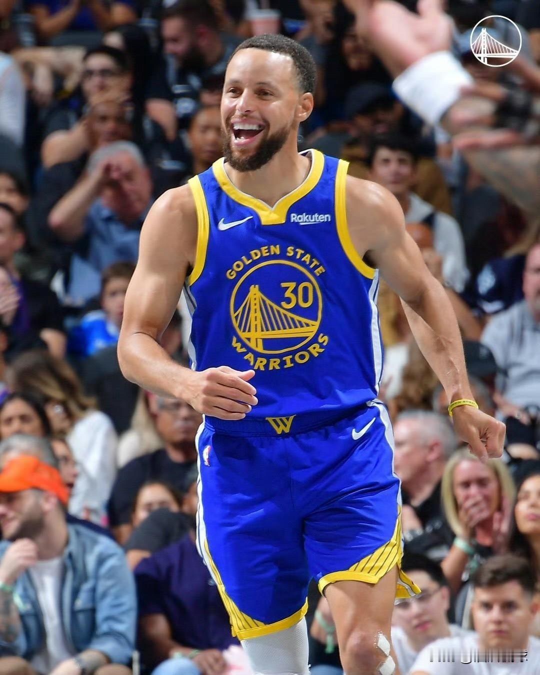 太炸裂了！今天的09双雄……

——库里，出战36分钟，49分4篮板2助攻
——