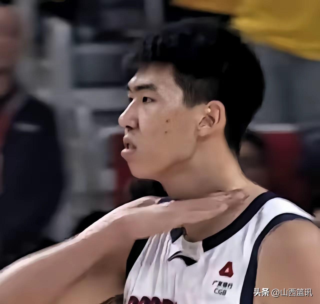 贾明儒于米今晚客场挑战老东家广州龙狮男篮，山西汾酒男篮会复仇吗？
今天晚上，山西