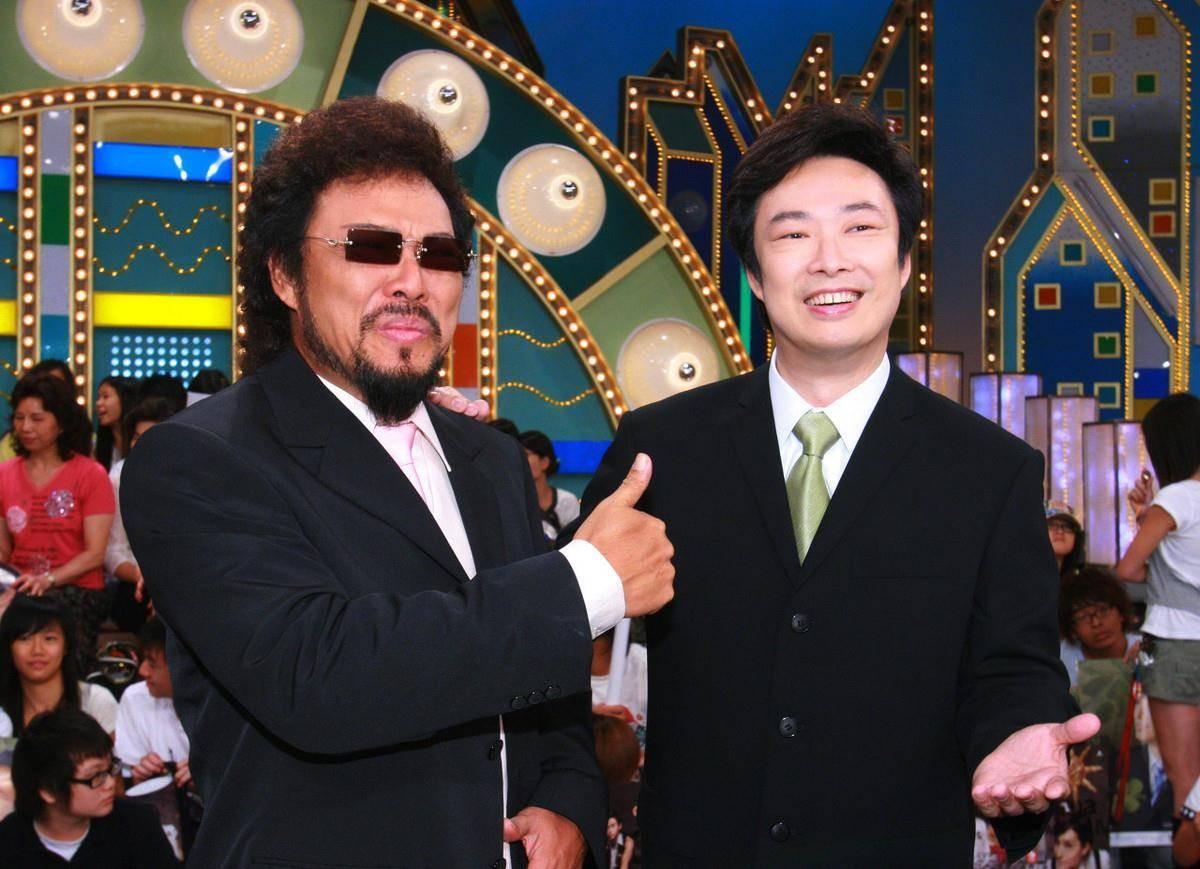 有没有哥哥已经很牛了弟弟更牛的例子？

古代来说，有人讲李建成和李世民兄弟，现代