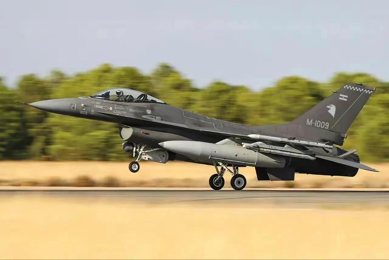 乌克兰空军表示，F16已经做好战斗准备，近期就可以参战。可以说俄罗斯利用以哈开战