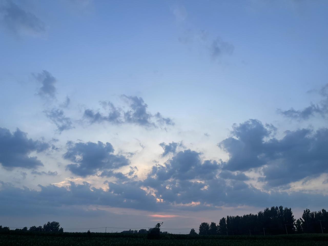 我的今日状态：💰期待暴富
我这里的天气：☁️阴天
早上把孩子送到幼儿园才半个小