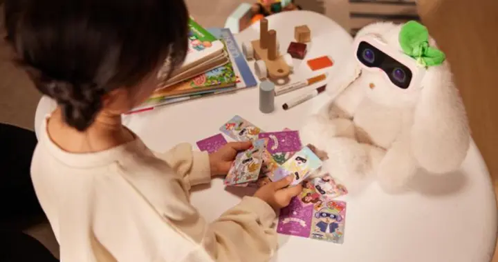 第四范式前高管创业做AI玩具，获近千万美元融资｜涌现新项目