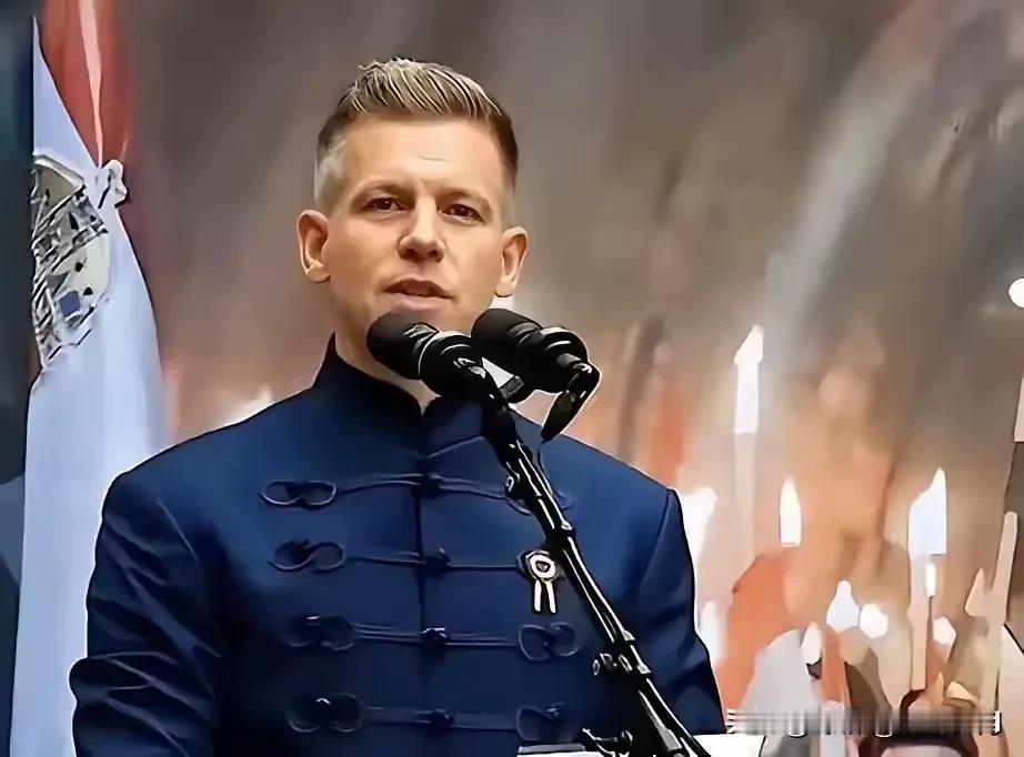 匈牙利新当选总理马扎尔说：匈牙利的一些政客跪拜俄罗斯，认为乌克兰应该割让土地，这