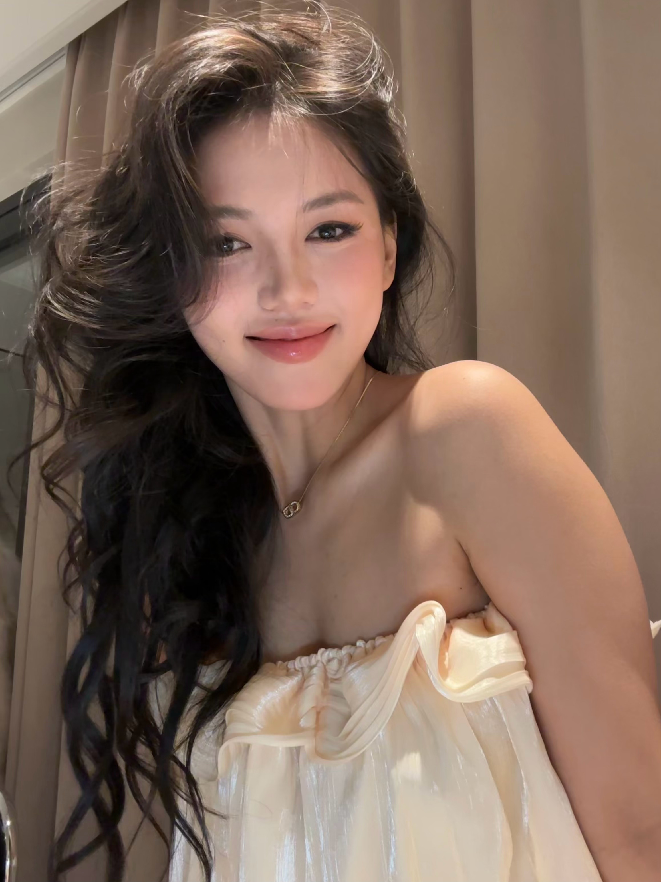 休息半个月都不会拍照了[微笑] 