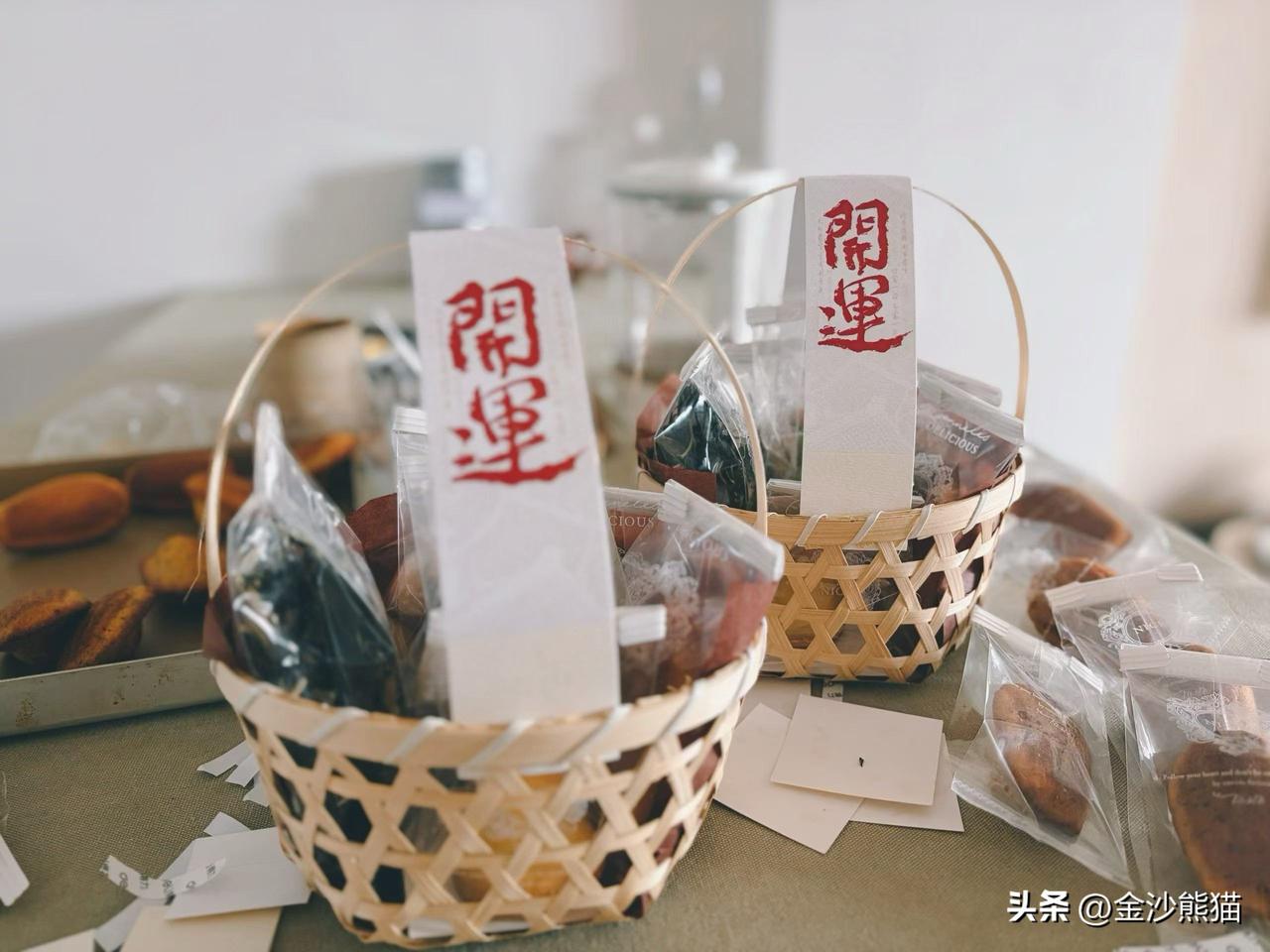 成都“院子里 咖啡&茶”的手作甜品上架啦～全部进口原材料，现熬的果酱，甜度适中。