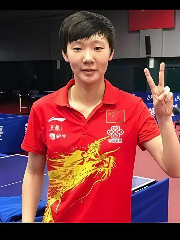 王曼昱打出匪夷所思的一局球？令人难以置信？成都混合团体世界杯，王曼昱对阵伊藤美诚