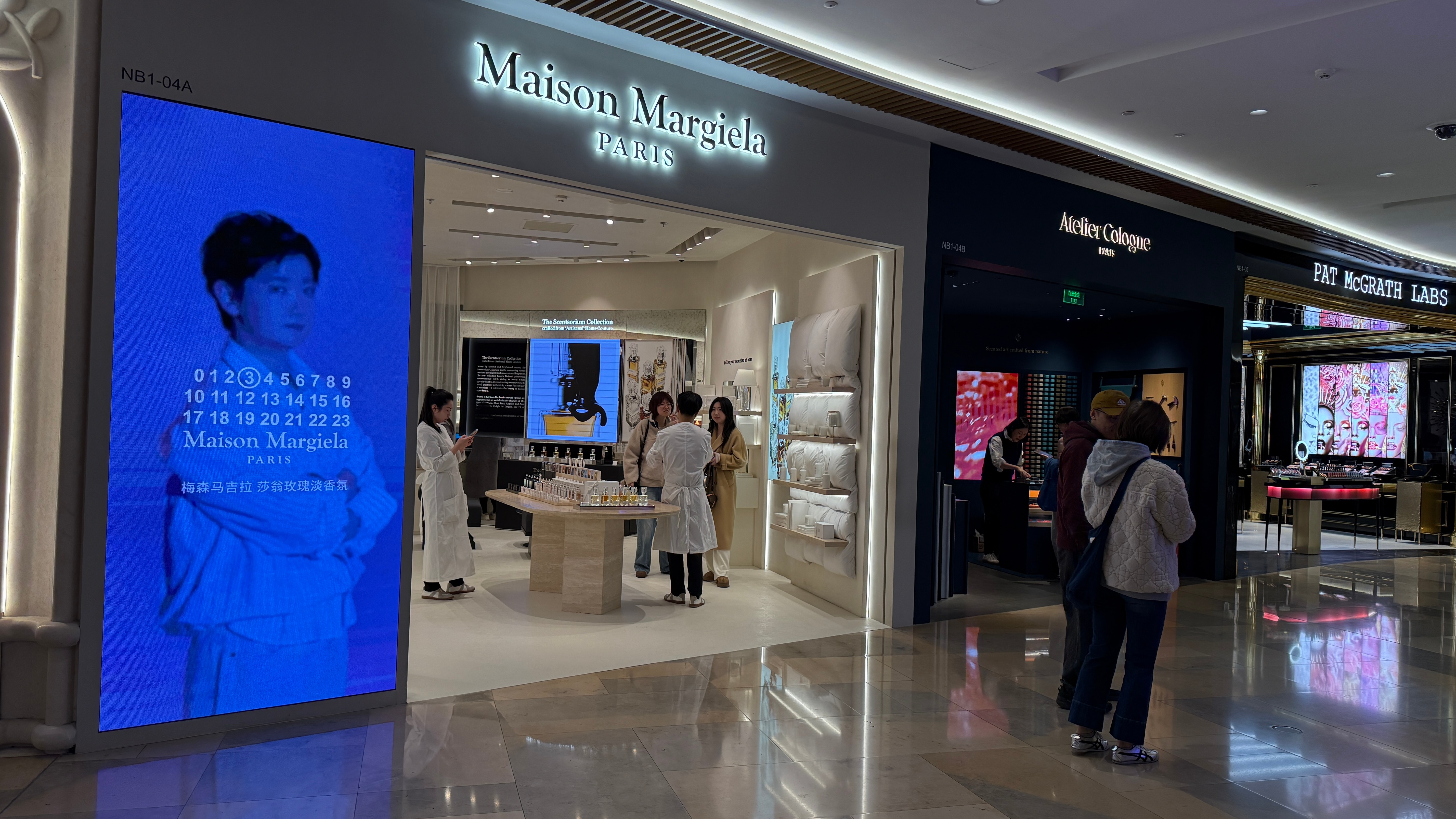 来试了一下香，好喜欢加州和赤霞，后悔买无极了