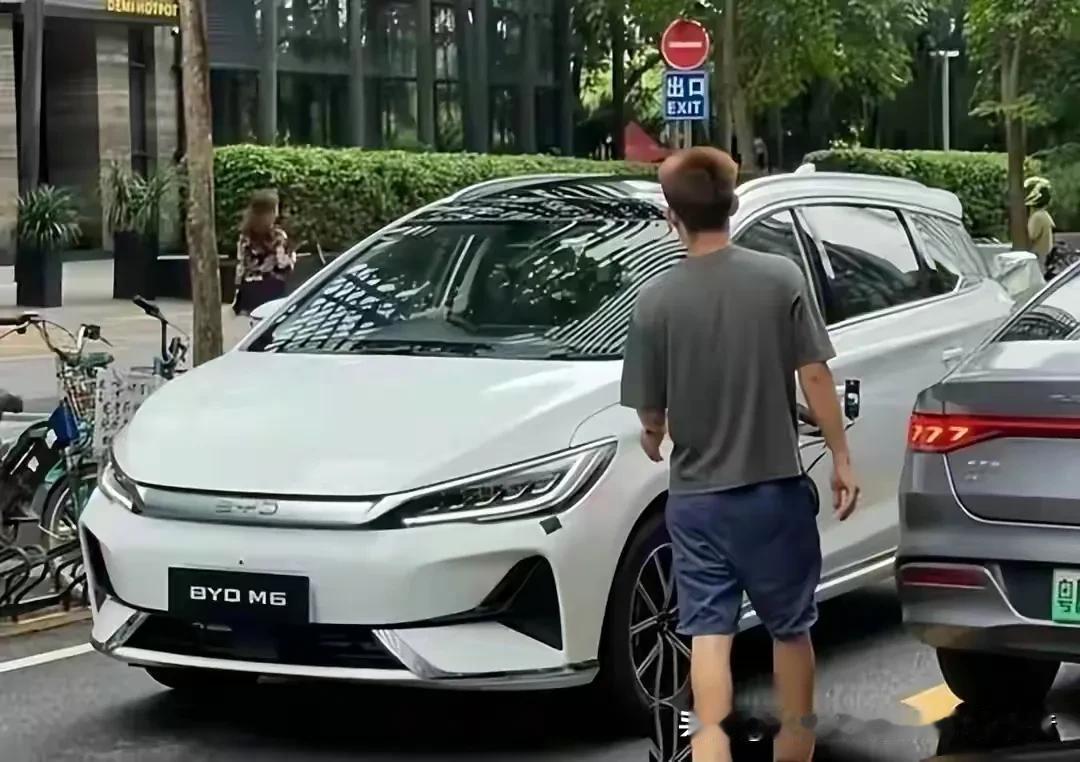 很多人只盯着内地新能源车渗透率突破五成，却忽略了香港这个被日系、德系豪车给统治了