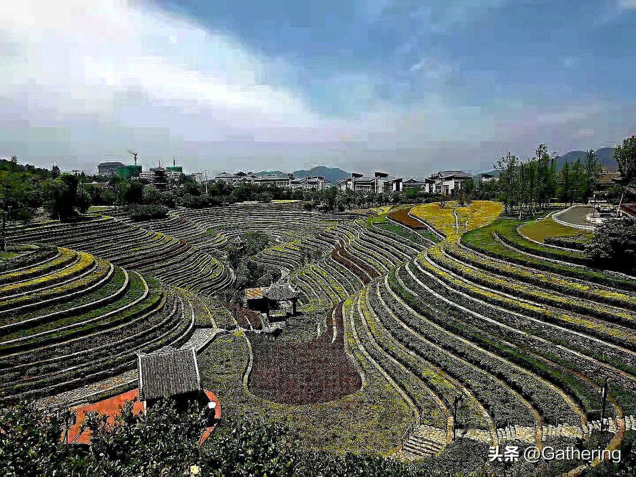 有网友问我客车是怎么分级的，
我查了一下咱们国家的规定和法律法规（如下结论）客车