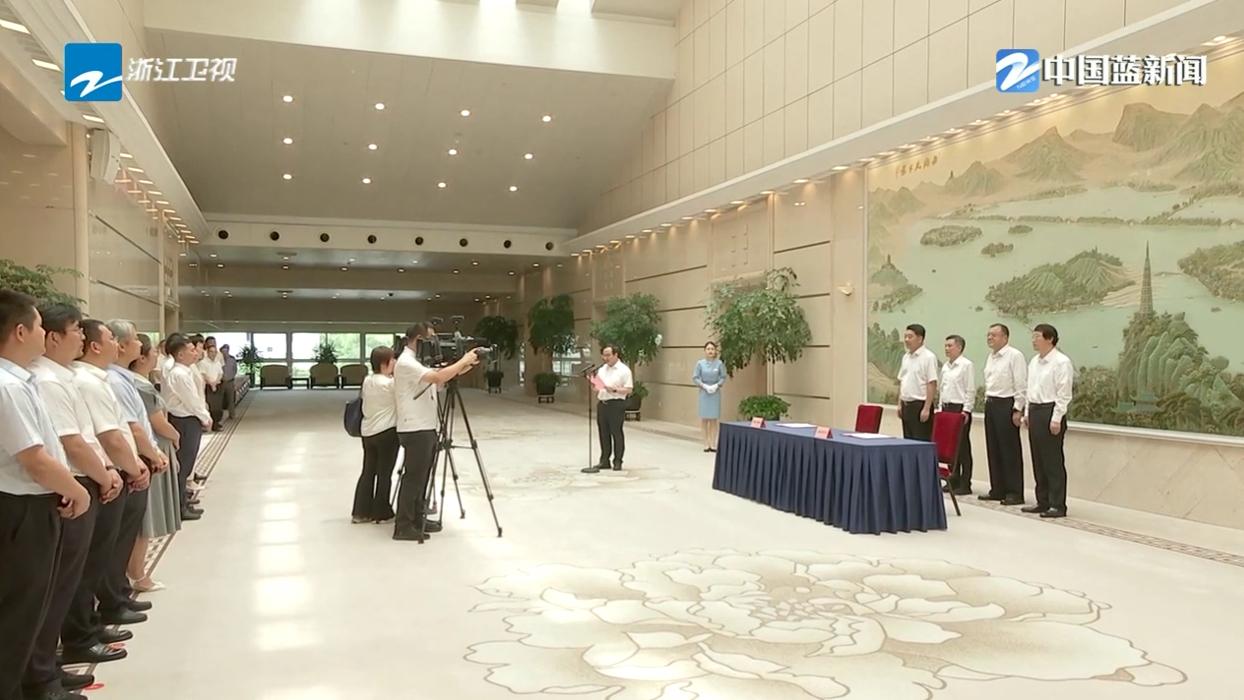 8月1日上午，浙江省人民政府与西安交通大学签署全面战略合作协议。浙江省领导和西安