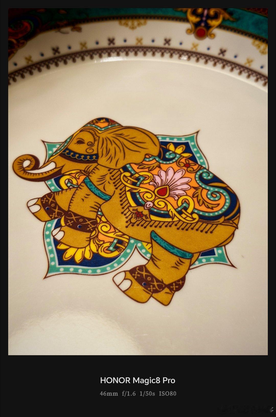 来内蒙就要吃火锅！天冷、肉好、有传统、氛围足，这是我今天的暖心美食！有一起的吗？