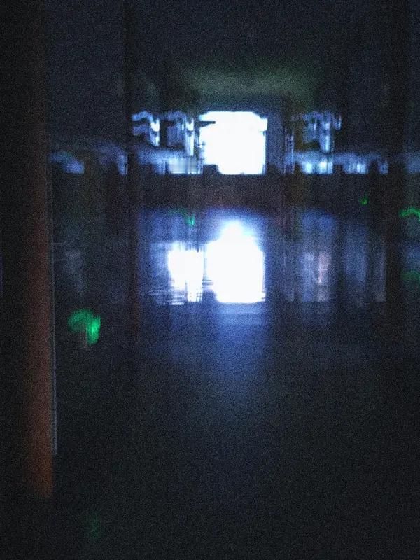 三峡大学发布通报：10月26日凌晨一名外籍留学生深夜徒手爬上女寝二楼，试图对女生