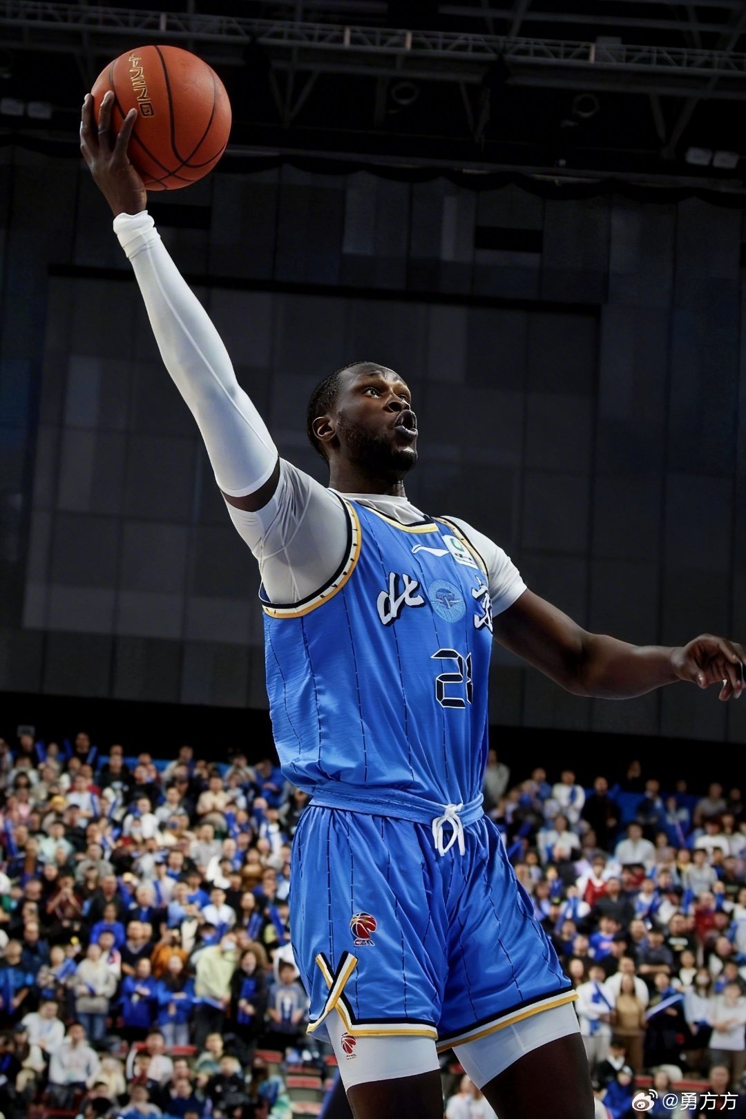 北京首钢 如之前所说，麦基到来将替换马帝昂，而他也比较顺利在海外找到了新工作，大