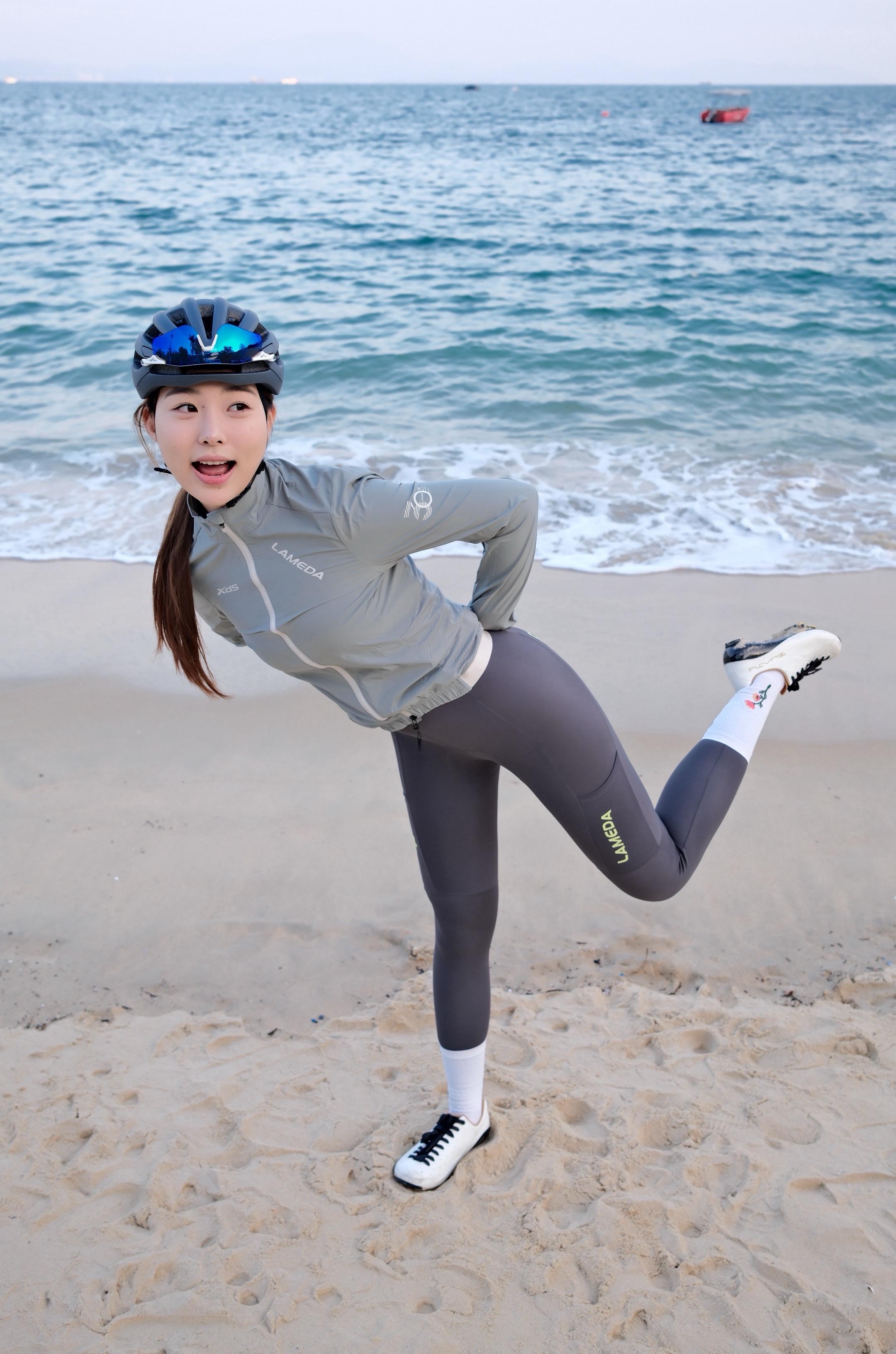 像海浪一样 永远按自己的节奏起伏。