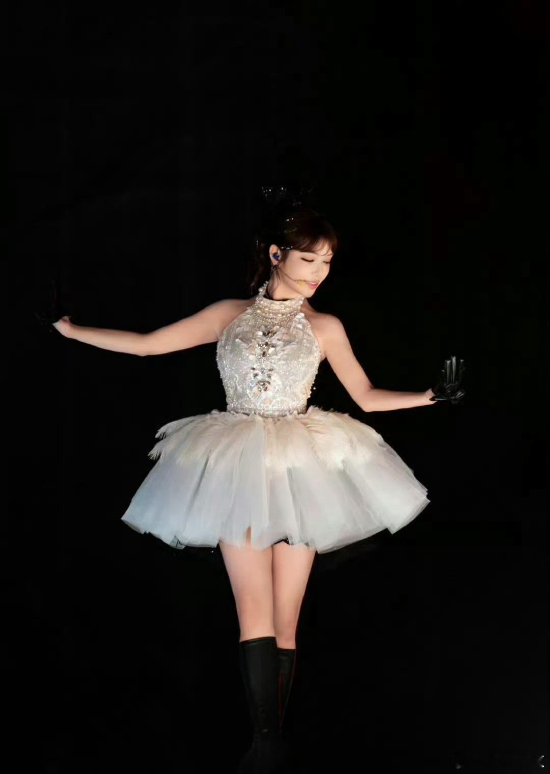 周五直播夜！浪姐二公舞台火热开唱，全开麦无修音，感受最真实的舞台魅力！一起看！浪