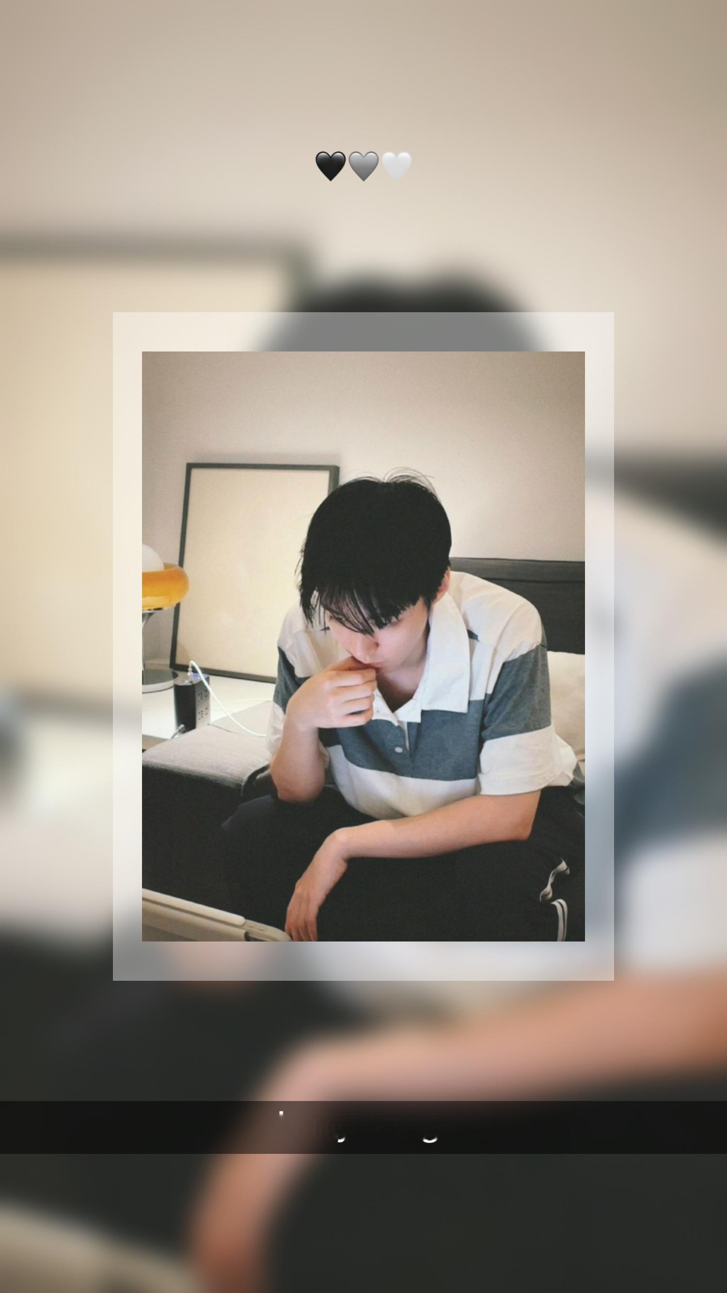 王俊凯  💙王俊凯味全乳品代言人💙💙迪奥品牌大使王俊凯💙我们在颠沛流离中