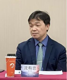 跳梁小丑！5月16日，台湾陆委会副主委沈有忠表示：“以后我们的人去大陆参加APE
