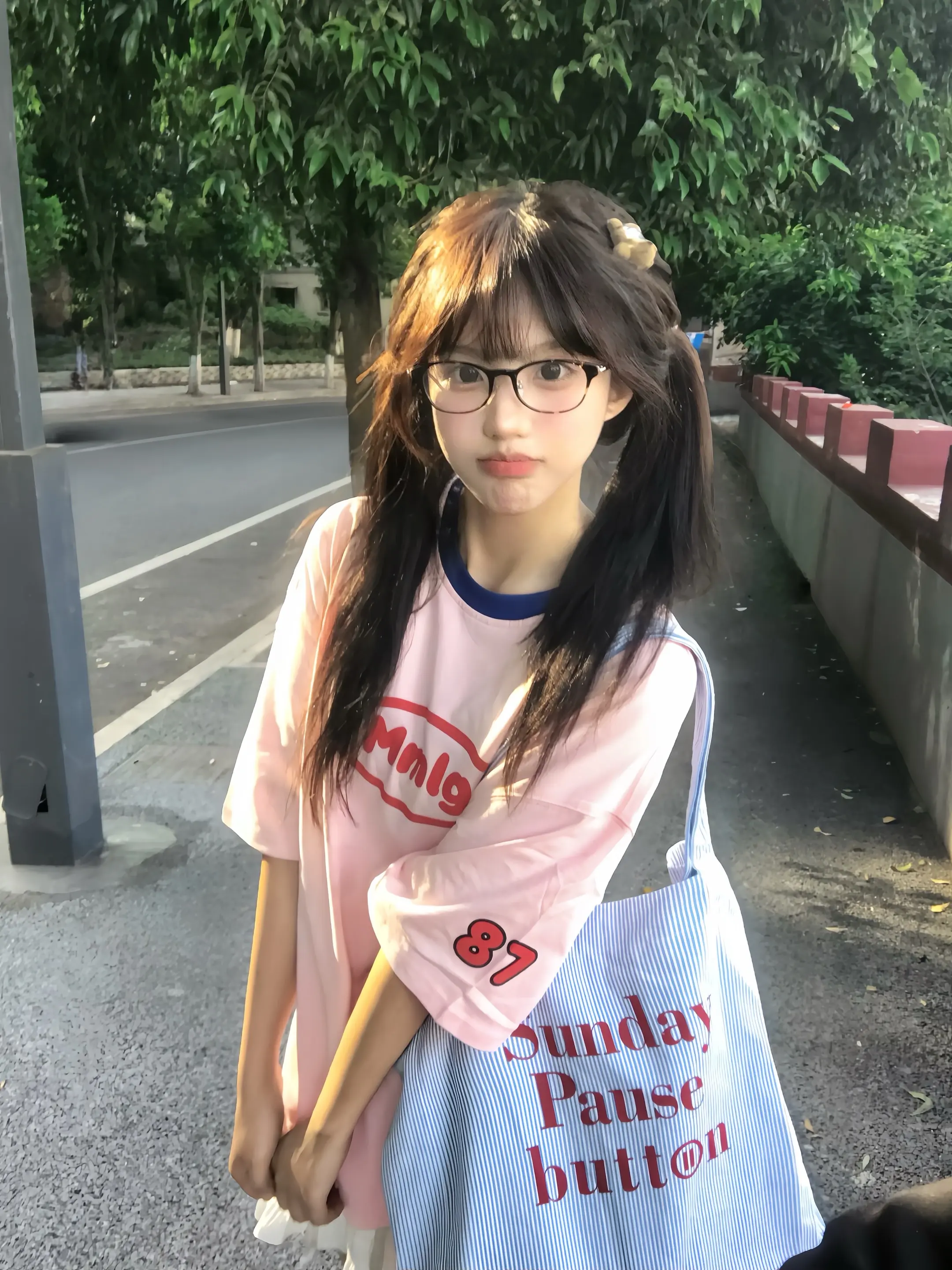 我看着你的脸。