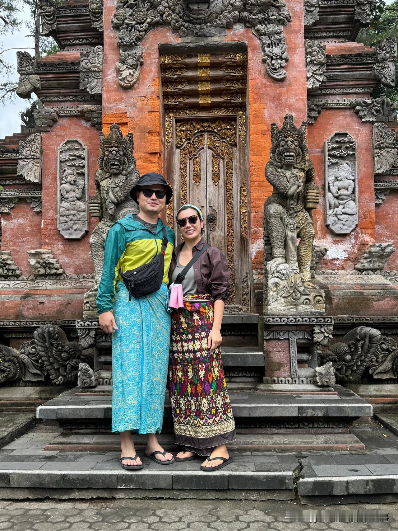 巴厘岛签证一天天也真是奇葩
最近不是到巴厘岛旅居了嘛，电子签续签真的啥事都有，也