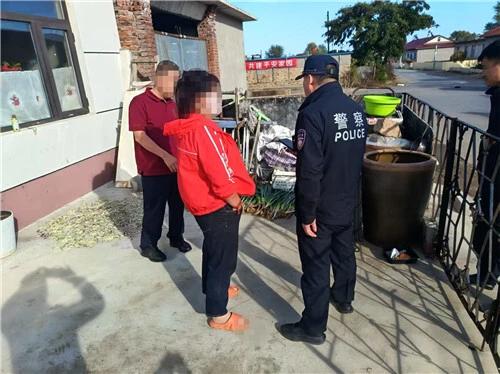 “丢人丢到家了！”辽宁大连，三户村民辛苦种了几个月的大葱，一夜之间被人偷个精光。