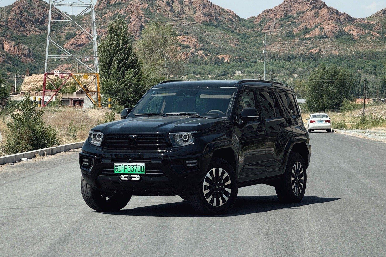 还差一套轮毂和轮胎，再把绞盘喷黑了，就剩大绿牌子无法改变了[跪了] ​​​
