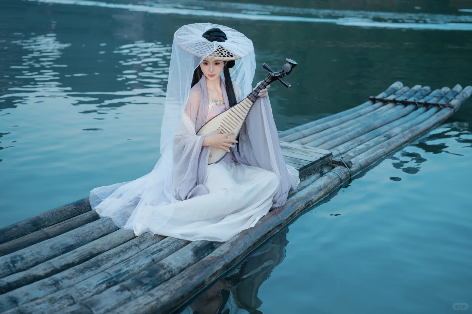 第一次穿汉服，我既然如此柔美