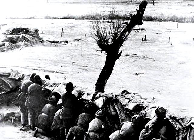 1947年6月，四平攻坚战进入胶着状态。随着战斗持续深入，守军兵力远超预期的问题