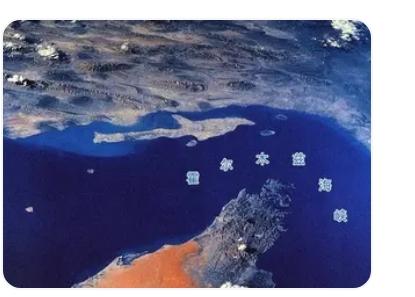 油价飙涨，供应链卡喉，世界被“海上生命线”勒住了脖子

周一早上打开行情软件，多