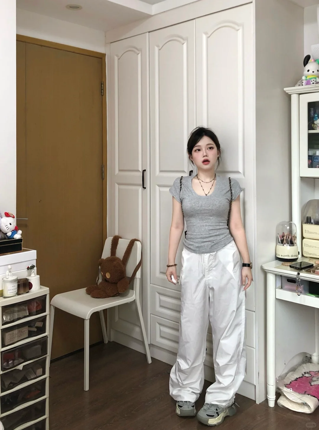 啊啊啊近期好爱这套！简简单单就很好看～
