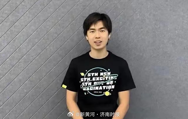 【#米哈游蔡浩宇劝人转行后有新动作#】近日，米哈游的联合创始人蔡浩宇发文称AIG