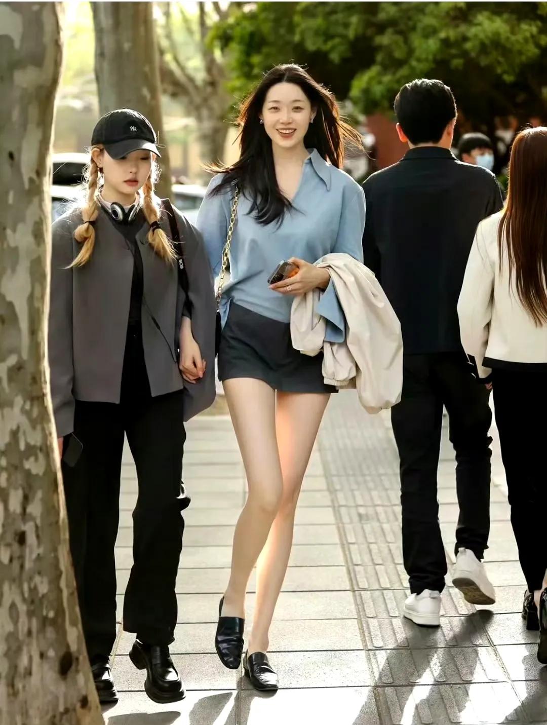 大家有没有发现，
人一旦过了35岁就定性了
如果能赚到钱，35岁就能赚到了
如果