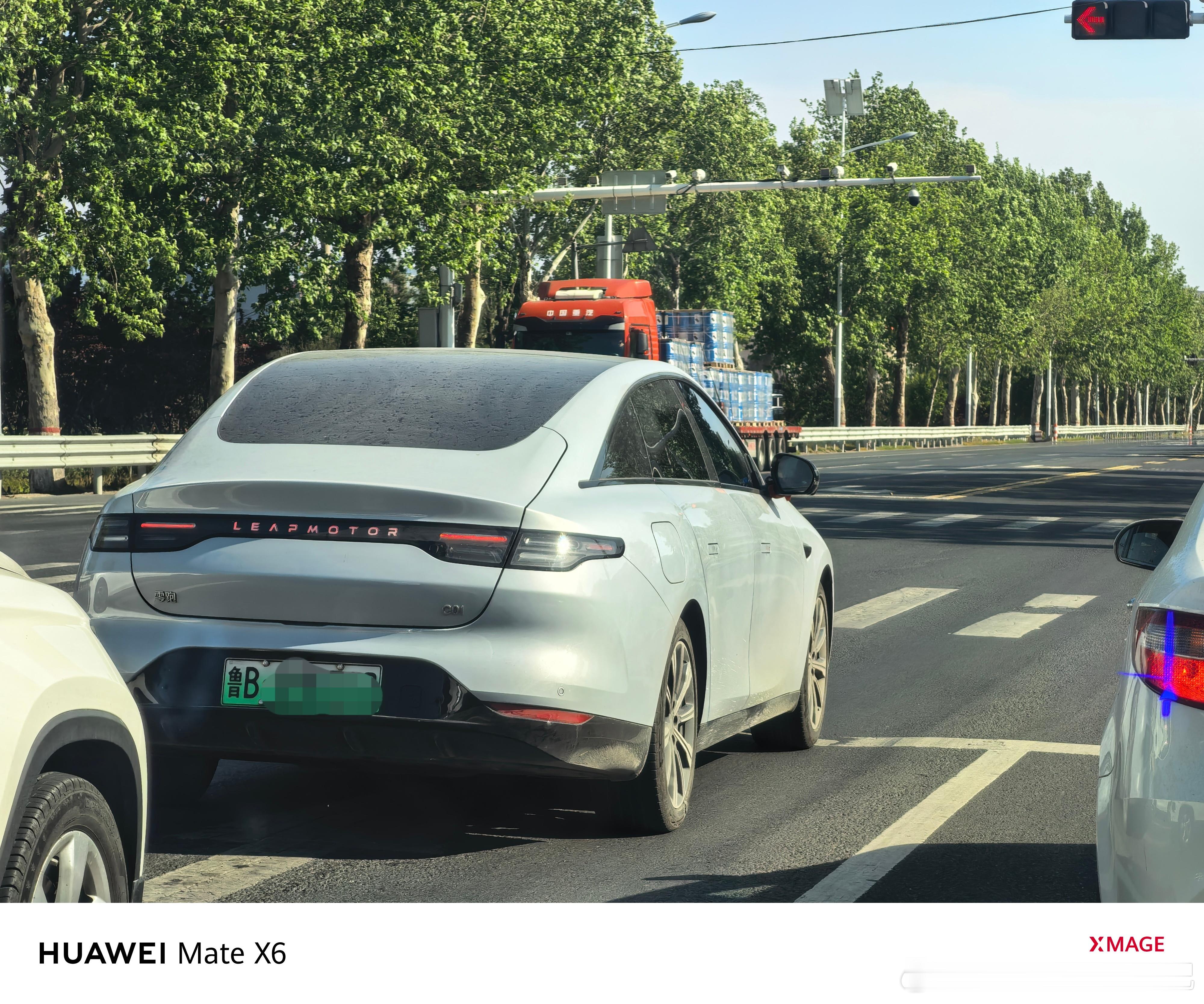 其实差不多的价位，人家零跑设计的车，就比“在一起”设计的好看不少，审美在线[do