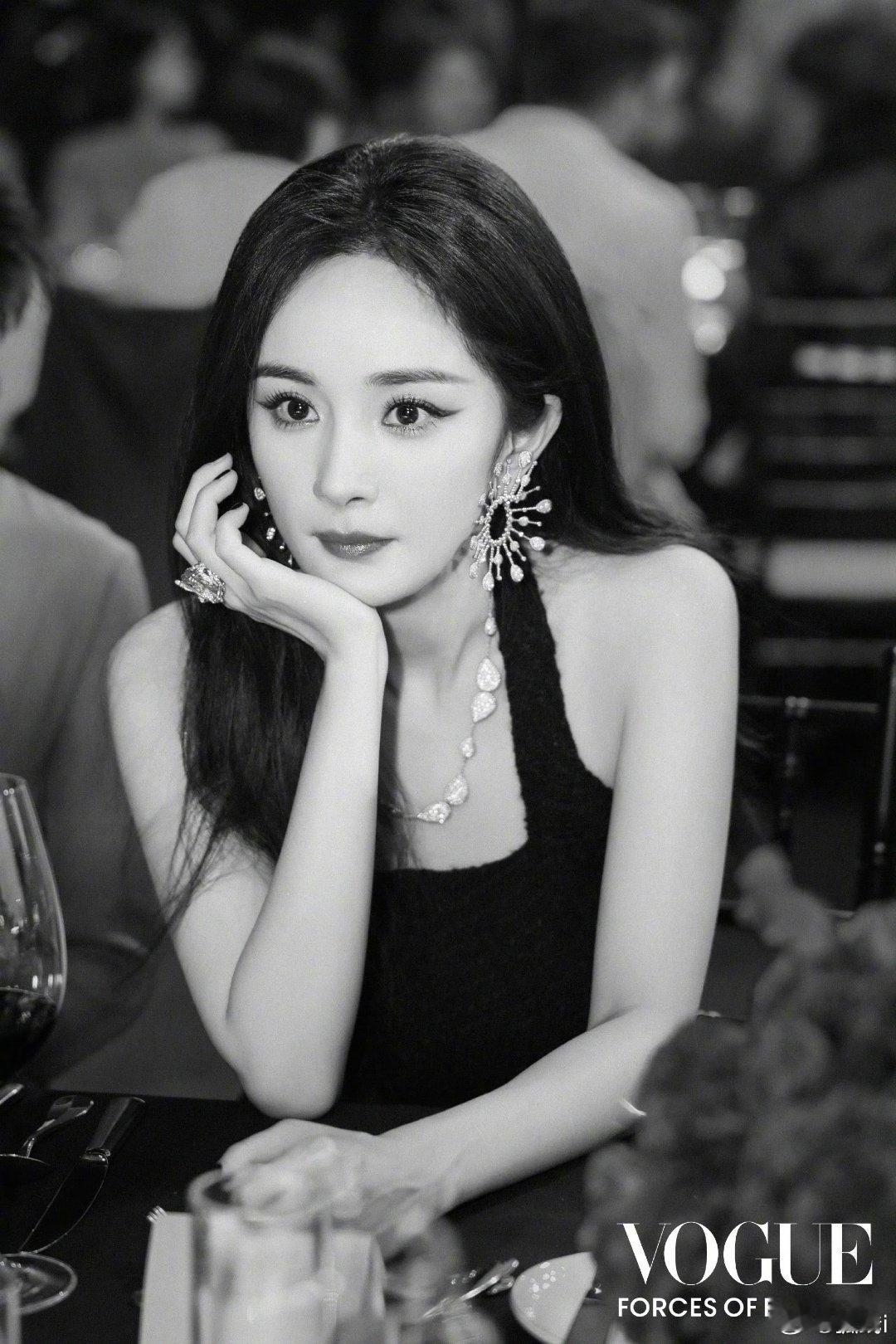 杨幂冯娷 ｜杨幂冯湮儿 ᴹᵃʸ ʸᵒᵘ ᵇᵉ ᶠⁱʳᵐ, ˢᵒᶠᵗ, ᶜᵒⁿᶠⁱ