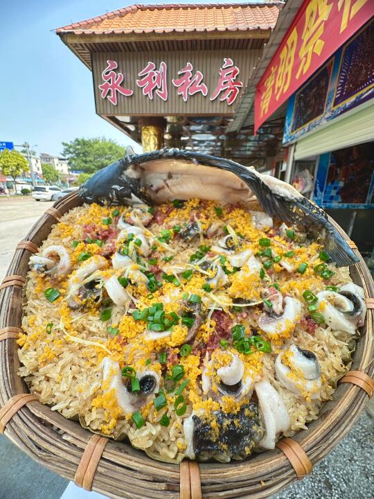 东莞坠牛逼的鲫鱼饭。。。。