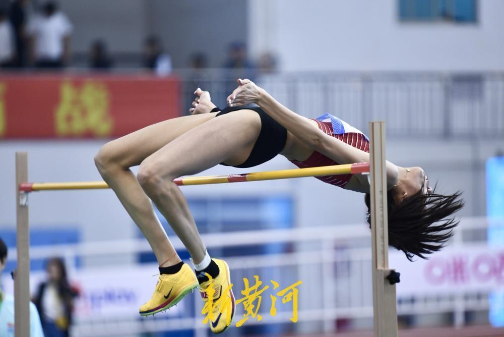3月28日，在2026年全国室内田径锦标赛女子跳高决赛中，来自上海的名将陆佳雯以