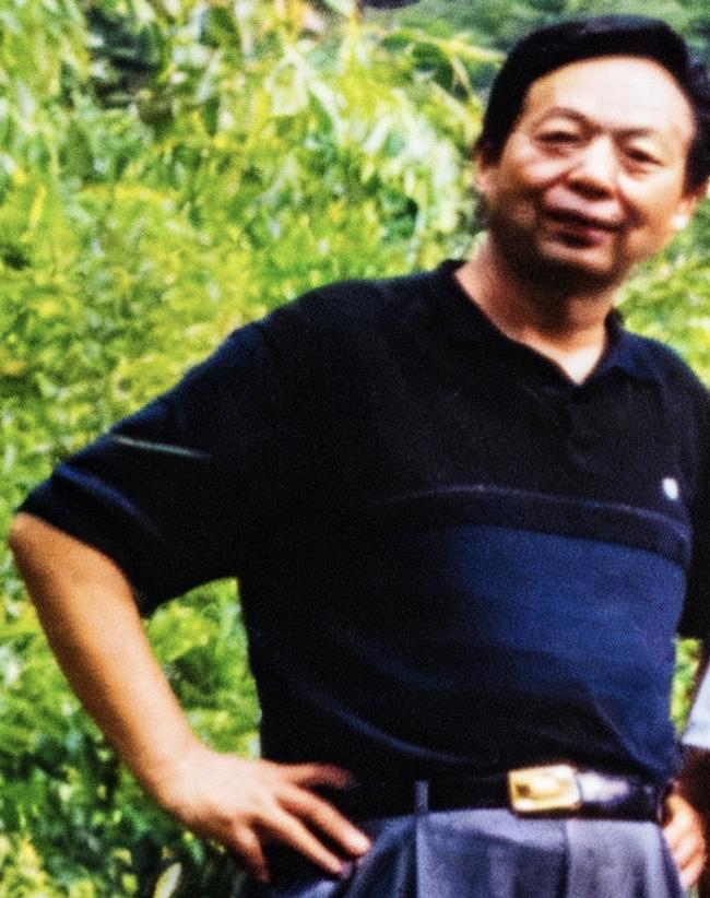 崔宝玉  1946年出生  河北宁晋人  1970年加入中国共产党，1982年任