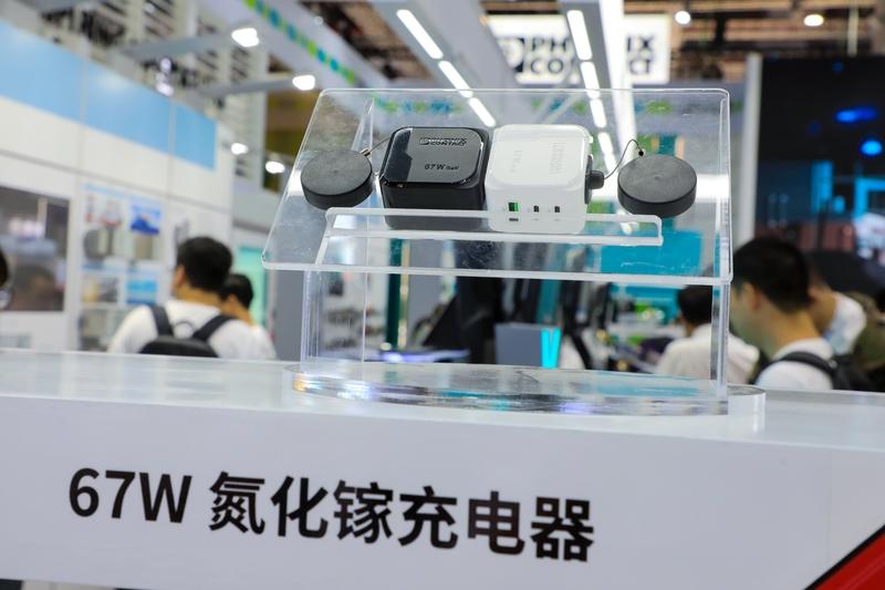 氮化镓又是什么技术? 氮化镓这技术可太牛啦！它是一种新型半导体材料。和传统的硅材