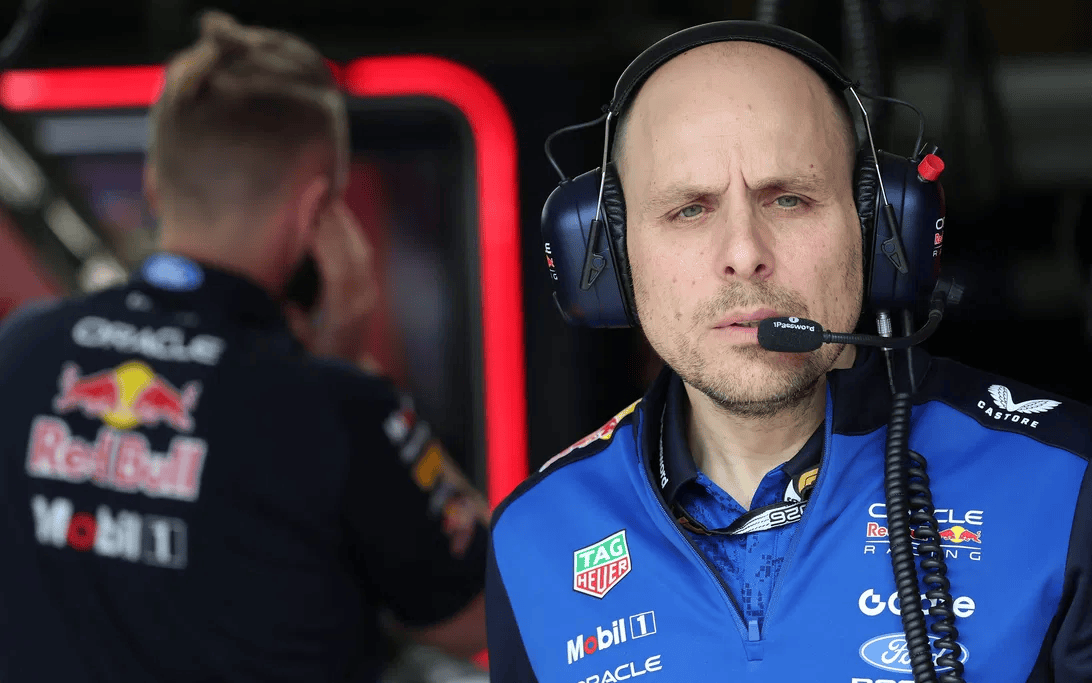 GP在中国站尽力安抚维斯塔潘：我本就该站在你这边，马克斯