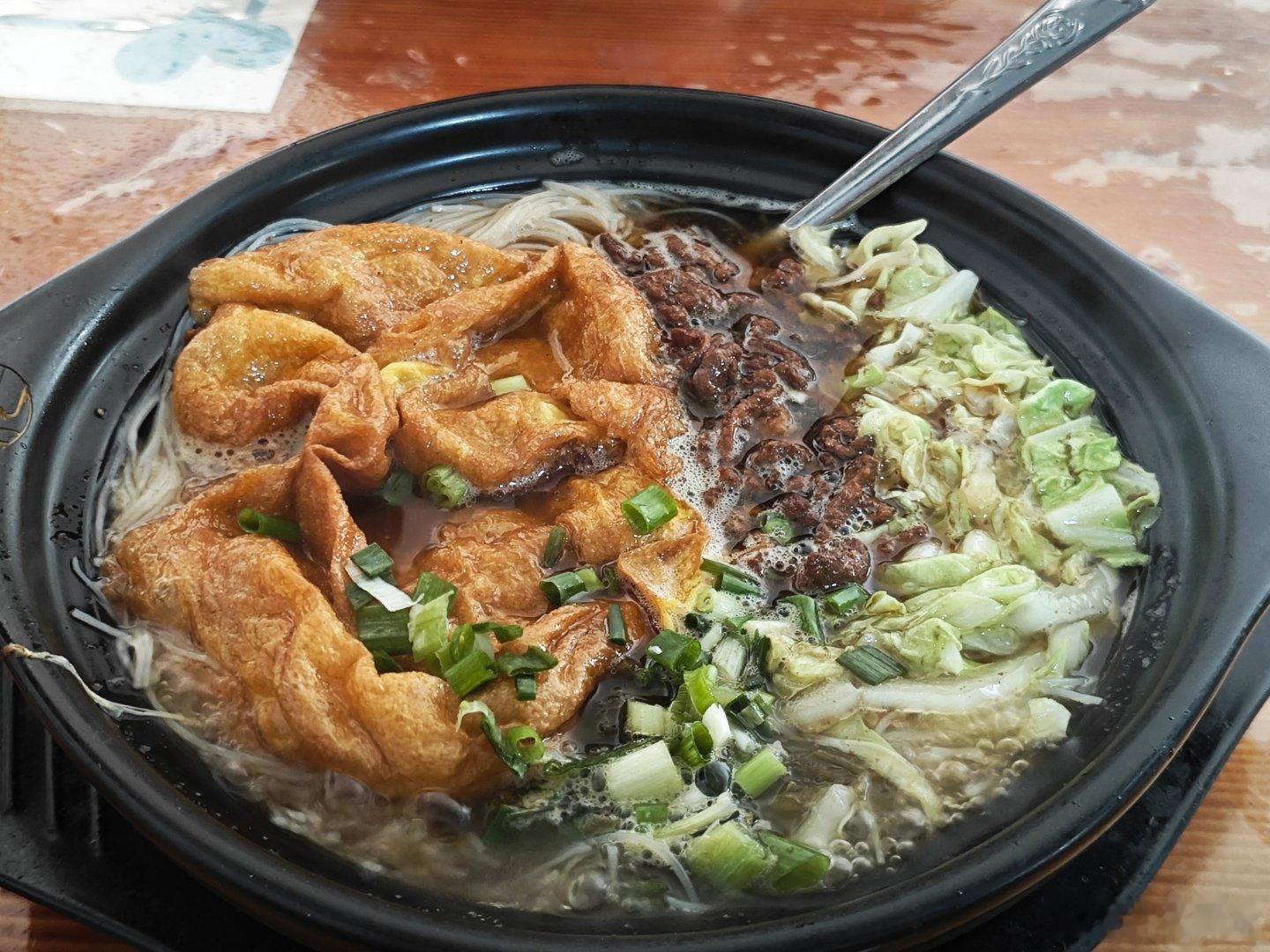 饿了，炫一碗再说 ​​​