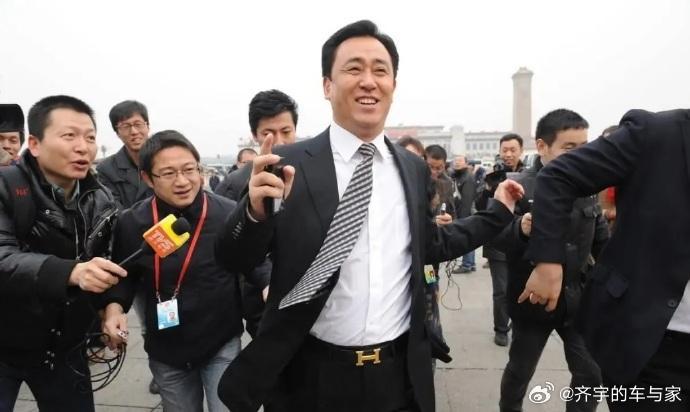 许家印一审无期徒刑恒大及许家印案一审宣判许家印一审被判无期 真是令人唏嘘啊，头发