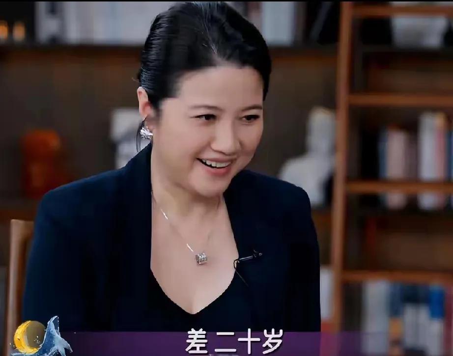 娱乐圈又爆惊天“奶孙恋”！79岁美国乐坛巨鳄雪儿，竟要嫁给39岁音乐制作人，两人