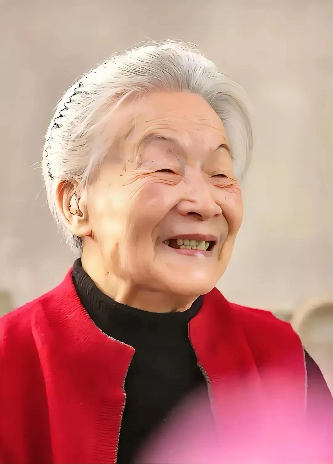 杨绛先生说：“婆婆对我好不好，我根本不在乎，她对我好，我给她养老，这叫礼尚往来；