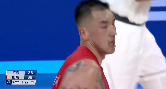 我不信我能奶死广东，这么强的轮换阵容输了那才叫扯淡，广东总冠军~~[流鼻血][流