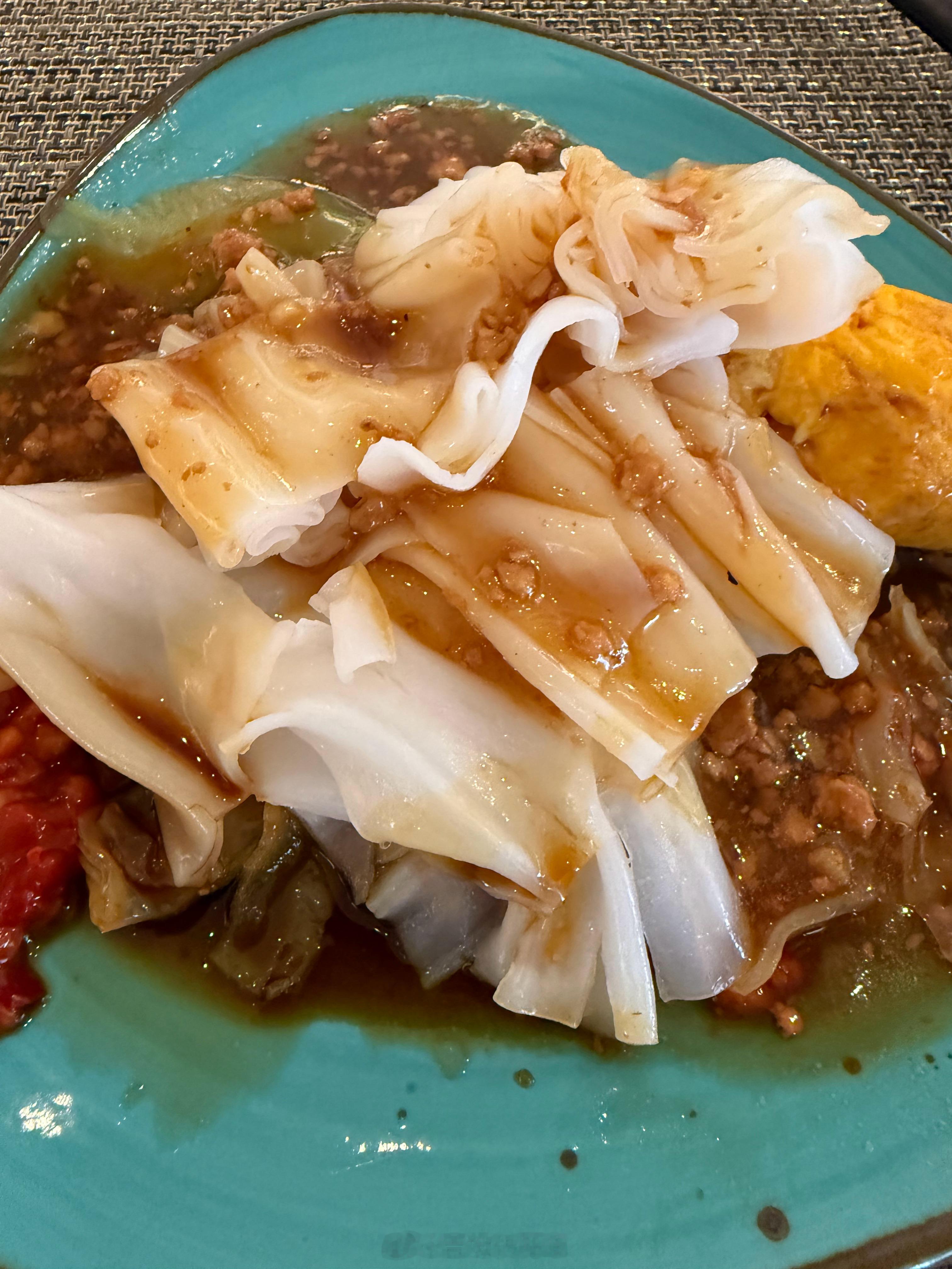 早，一碗猪杂粥和竹篙粉唤醒广东胃美食肇庆