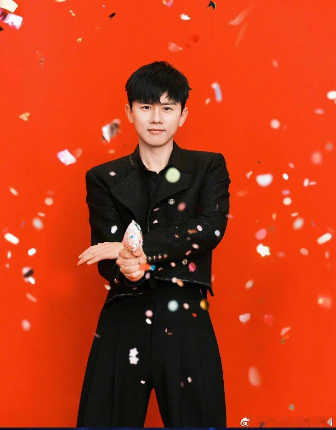 张杰 春晚 2026央视春晚备播路透 坐等除夕，听张杰唱响春晚！ 