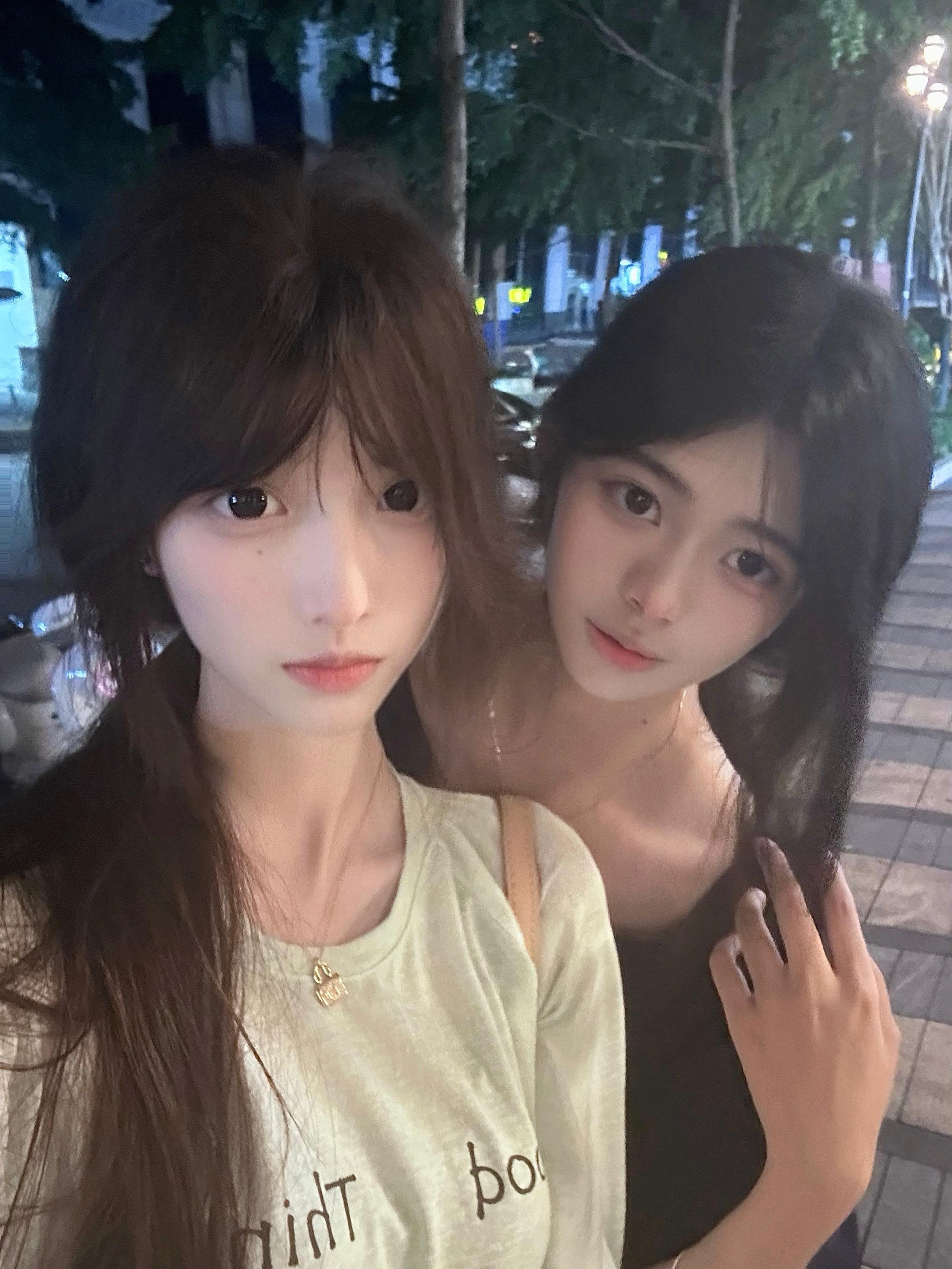 我们两个背后骂你 你说谢谢了吗