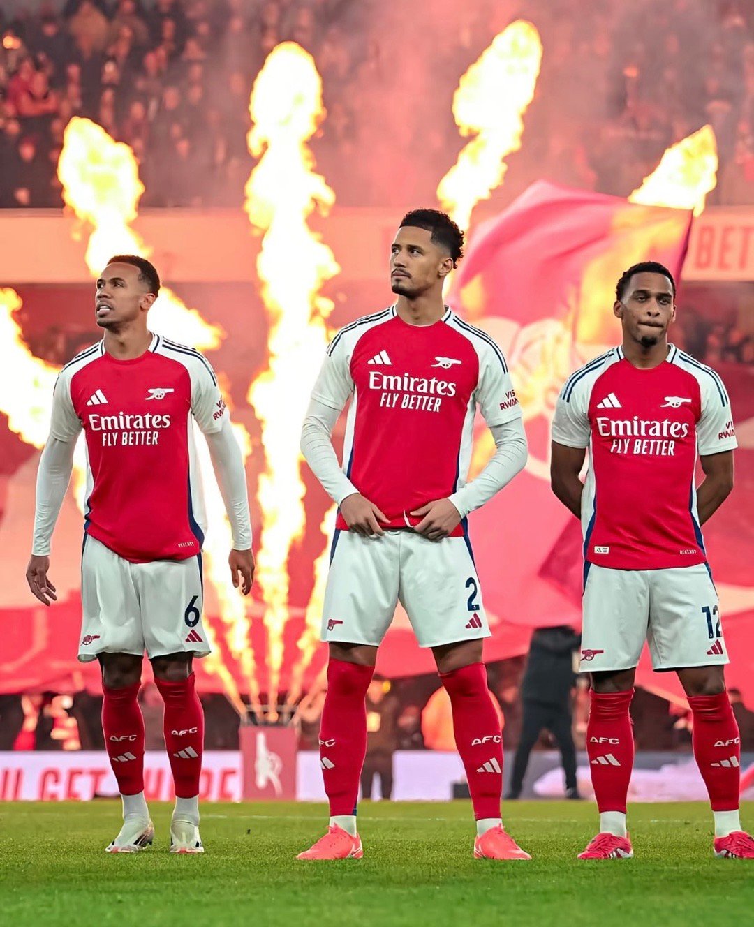 现役英超最强后防线 