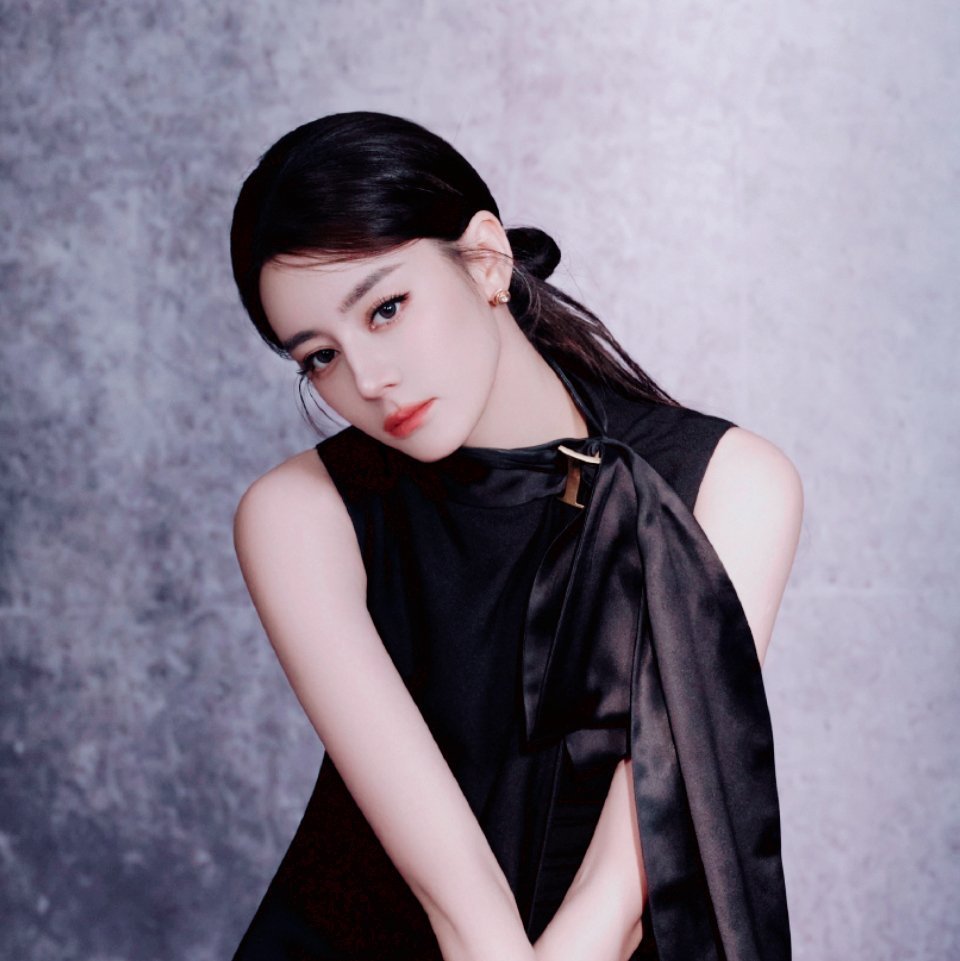 韩安冉镜头里的迪丽热巴高质时代美人🖤 